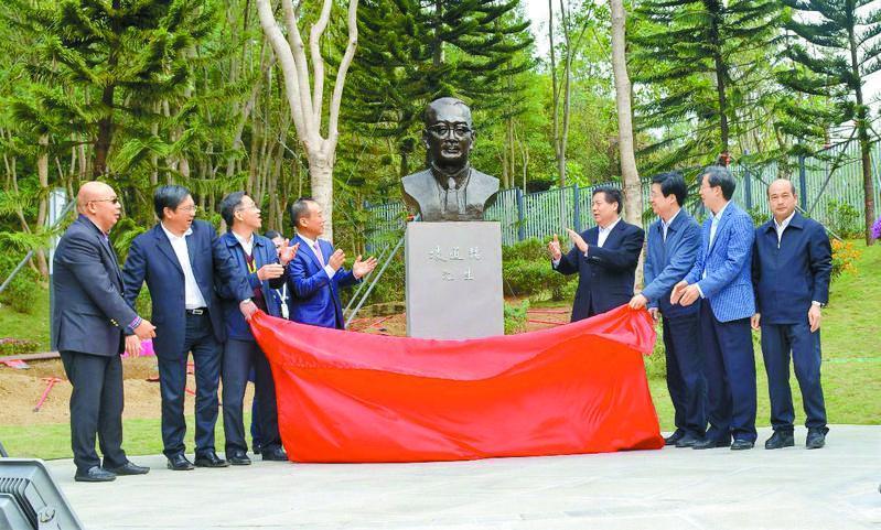 香港资料大全正版资料2025年免费,香港资料大全正版资料043期 03-06-15-26-34-42Y：06,香港资料大全正版资料，探索2025年免费资源及特定期数的奥秘